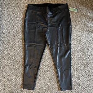 TERRA & SKY - PLUS SIZE: 3X Faux Leather Leggings Black NWTs